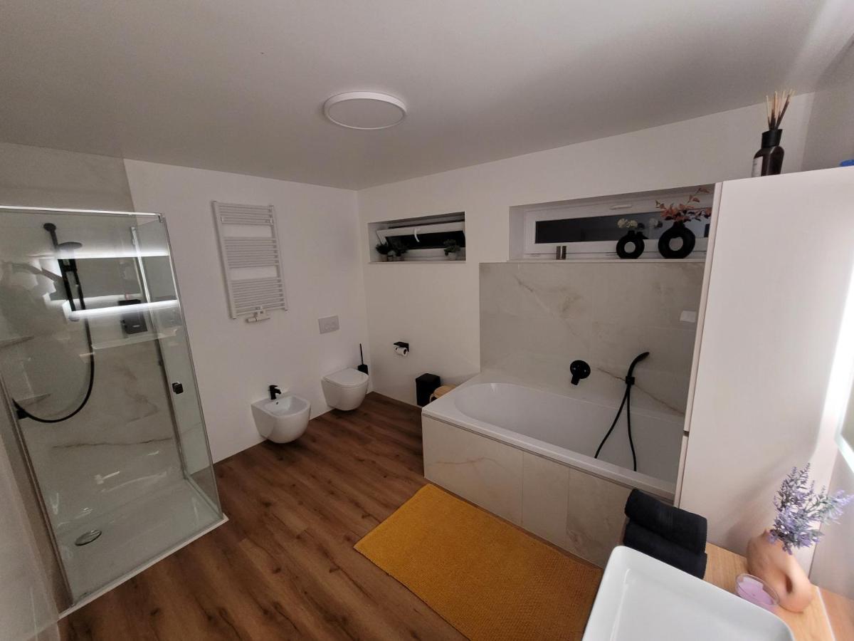 Ferienwohnung Nachtigall 2 Bad Hersfeld Esterno foto